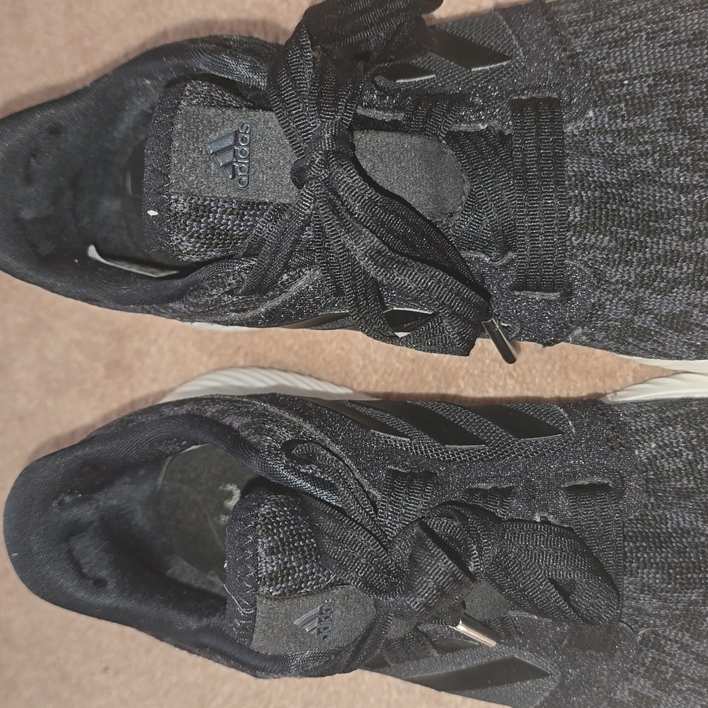 Adidas Bounce sneakers. Womes size 6. - Picture 7 of 7